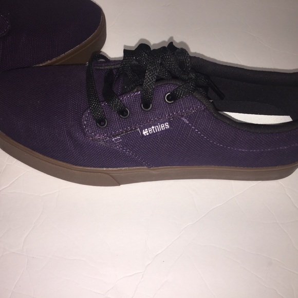 purple etnies